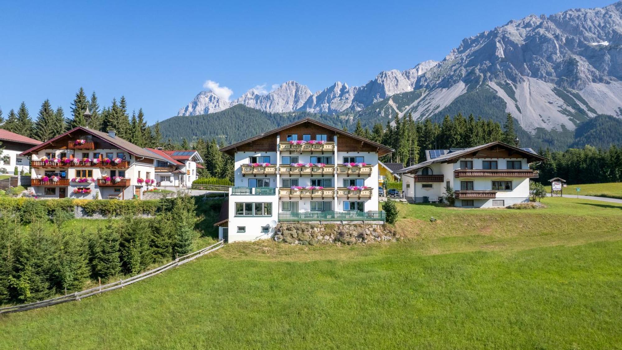 Aparthotel Sunrise 4*